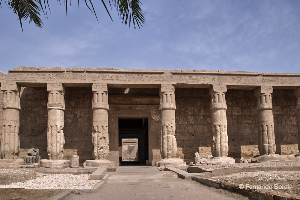 Aprile - 2010  West Luxor
Tempio funerario di Seti I  