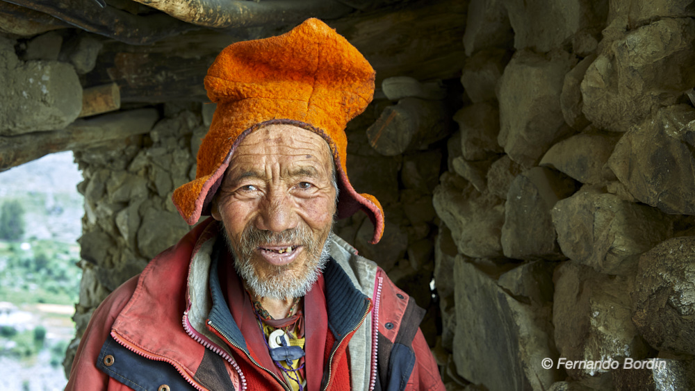 Ladakh - INDIA  - An intimate and adventurous journey in Indian Ladakh crossing spectacular panoramas in search of a thousand-year-old Buddhist monastery of marvelous beauty 
lost in the Himalayan mountains. 
Avulsed from the modern world, tranquility and inner peace reign supreme. 
A mystical and mysterious place, a meeting of cultures and religions that recalls the fantastic "Shangri-La" described in James Hilton's novel. (2024)